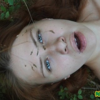 Сбор черники и мастурбация от девки